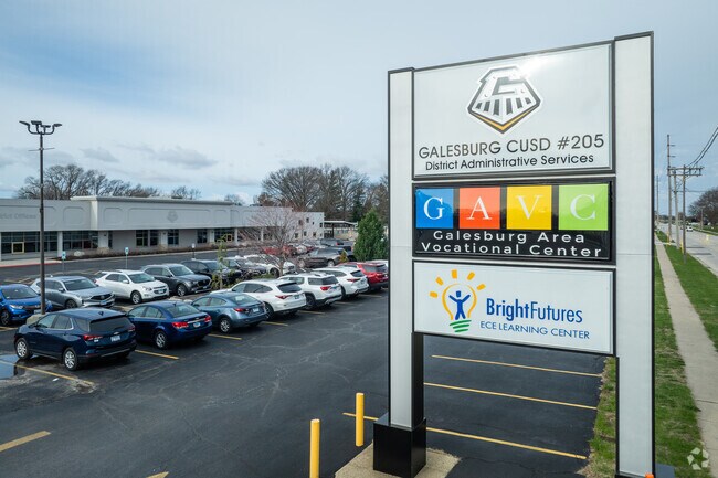 Galesburg Community Unit School District No. 205 is rated a C-plus on Niche.