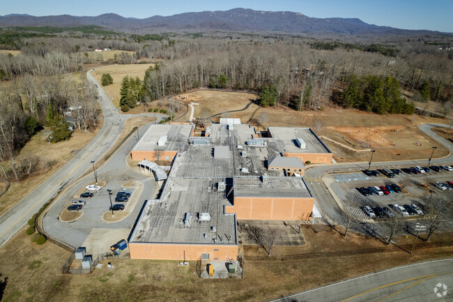 Alternative view of Tigerville Elementary School
