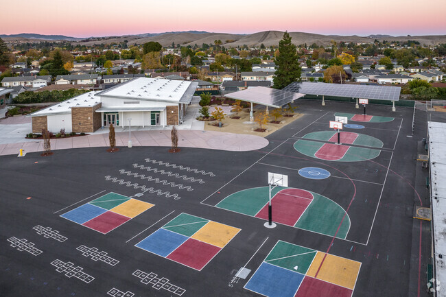 Murray Elementary School offers plenty of fun after-school activities.