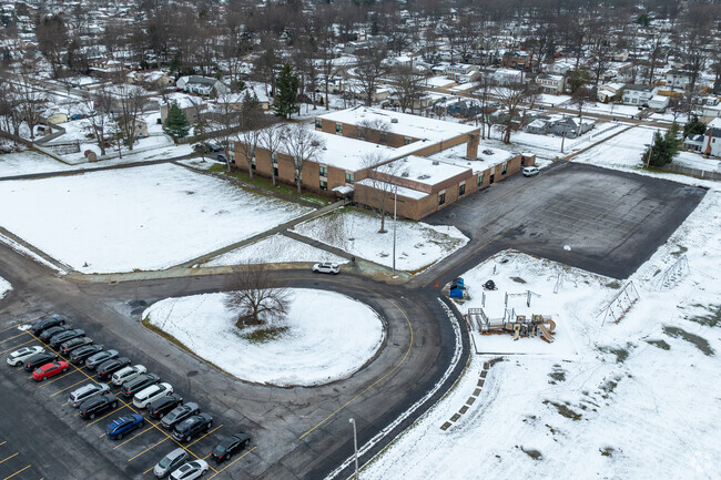 Ariel view of Pine Intermediate School open space.