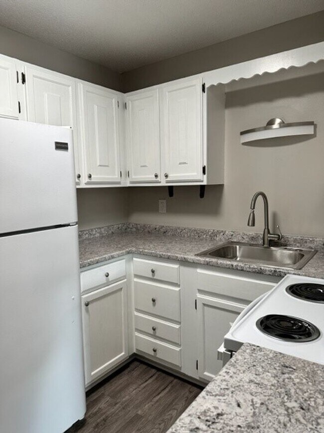 216 Colonial Heights Rd unit 9, Kingsport, TN 37663 - photo 5