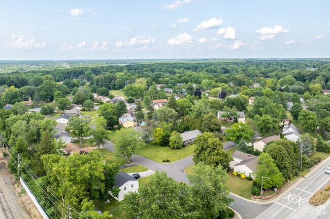 Vinton Woods is a neighborhood of single family homes on the North East side of Lafayette.