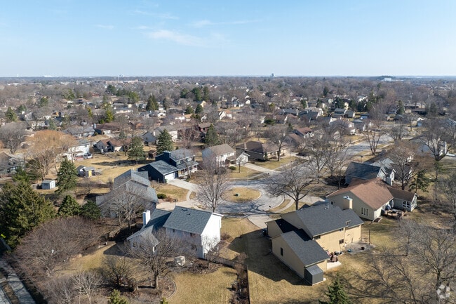 Parkview Heights is a cozy neighborhood of cul-de-sacs and close neighbors.