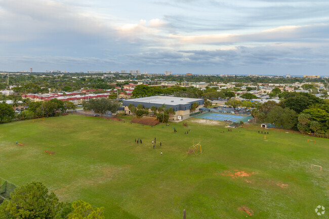 Somerset Academy Pompano Middle (6-8)