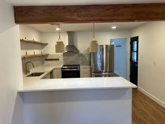 402 E Las Palmaritas Dr, Phoenix, AZ 85020