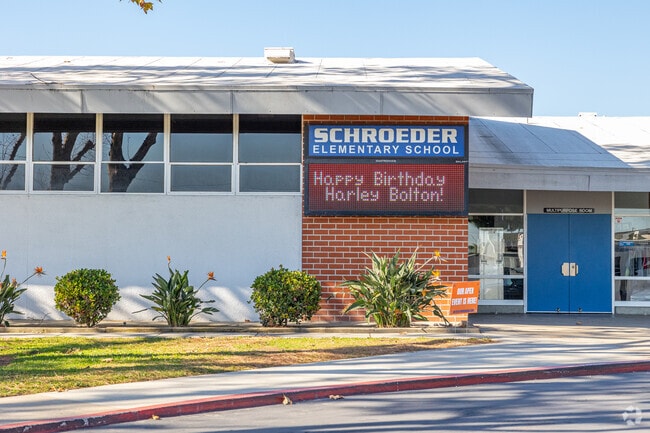Schroeder Elementary School is a great place to meet new friends.