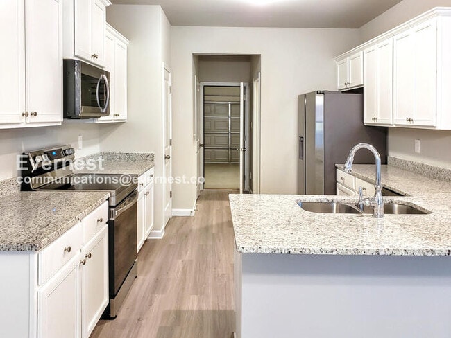 1484 Arbor Pl Dr, Morrow, GA 30260 - photo 2