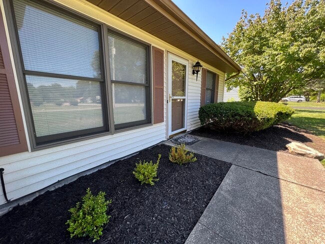 7548 Anderson Ave NE, Warren, OH 44484 - photo 2