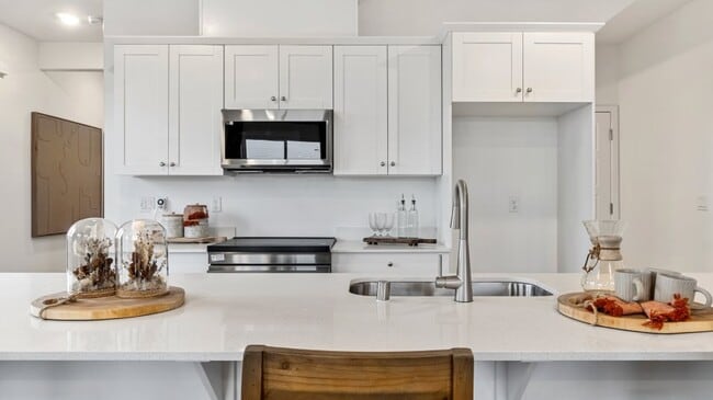 3902 Hickory Village Ln, Shafter, CA 93263 - photo 4