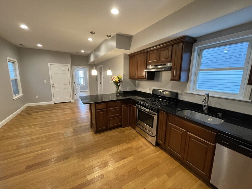 195 Condor St unit 2, Boston, MA 02128 - photo 1
