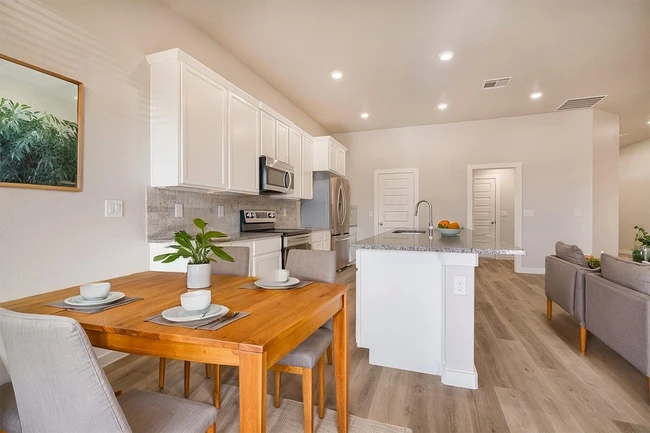 2016 Gulf Prairie Ln, Midland, TX 79705 - photo 6