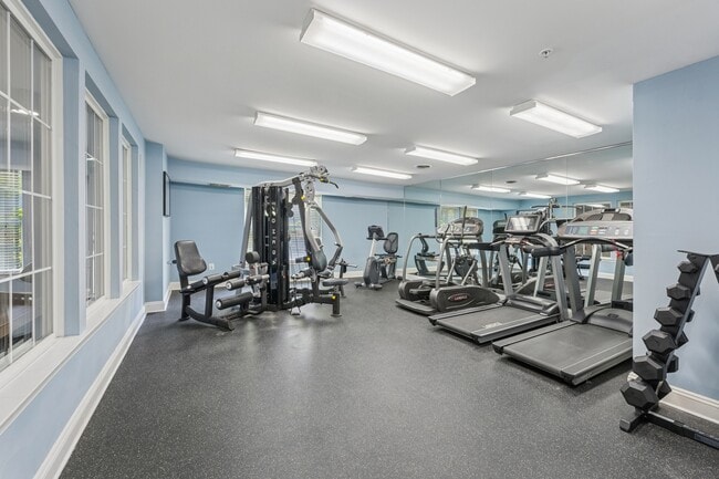 Glen Ridge Commons Apartments, Woodbridge, VA 22193 - photo 3