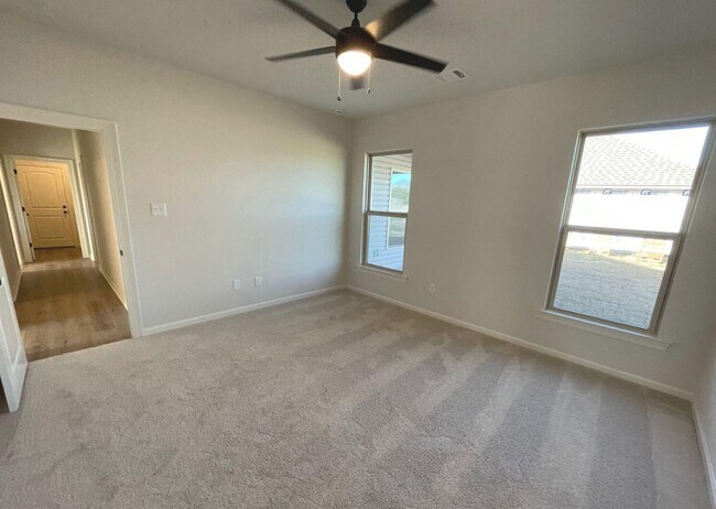 13119 Hawk Creek St, Gonzales, LA 70737 - photo 6