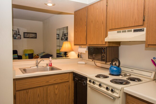 Kitchen with Breakfast Bar