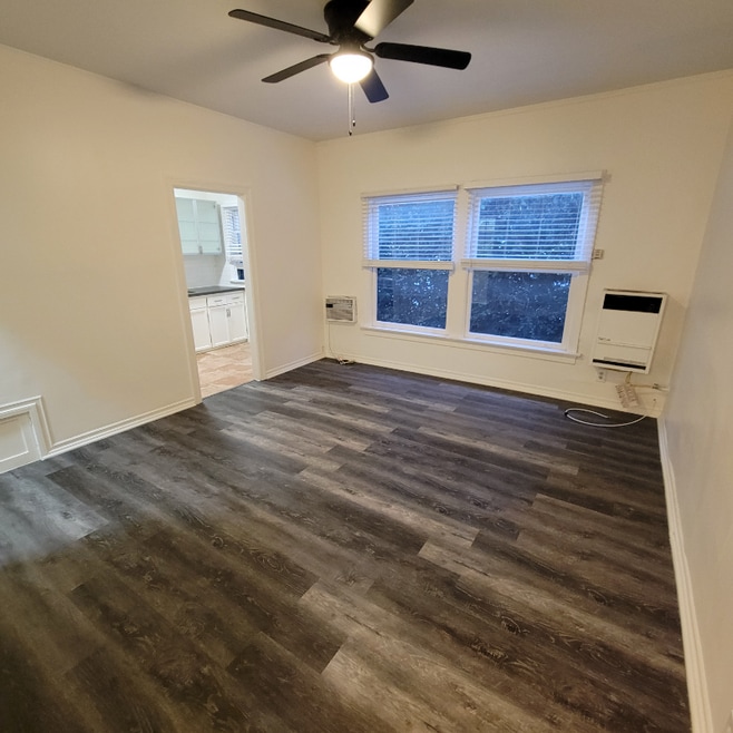 1525 Cassil Place unit 106A, Los Angeles, CA 90028 - photo 1