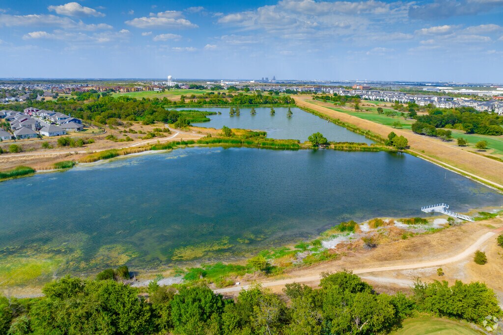806 Backstays Loop, Kyle, TX 78640