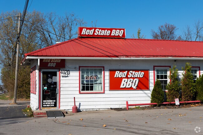Drivers on Georgetown Road can't miss Red State BBQ on their daily commute around Donerail.
