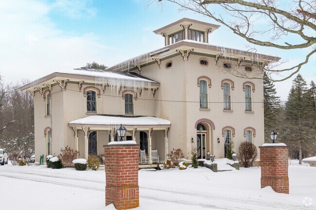 Historic homes in Kiantone stand as graceful reminders of the town’s elegant past.