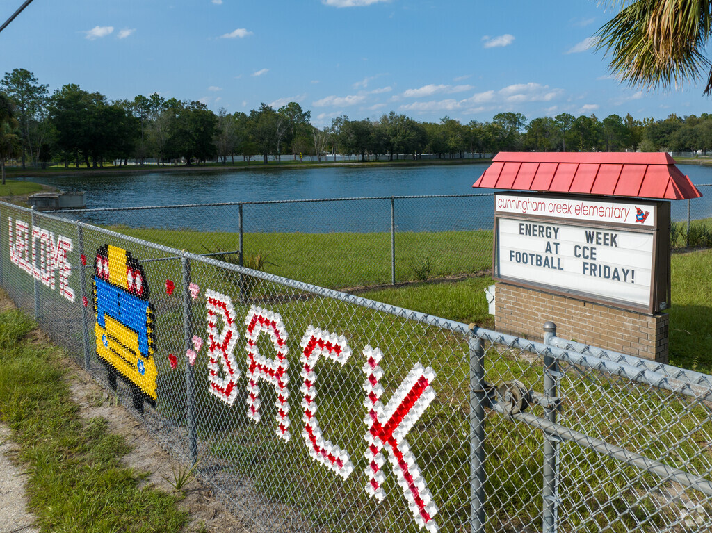 Welcome to Cunningham Creek Elementary school serving the Fruit Cove community.