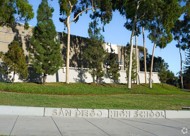 San Diego High School is a popular choice for students near Burlingame.