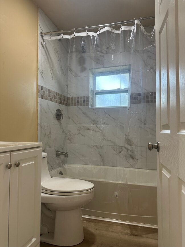 124 S Oleander Ave unit 3, Daytona Beach, FL 32118 - photo 5