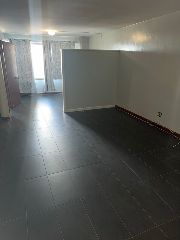 Executive Towers, Bronx, NY 10451 - photo 5