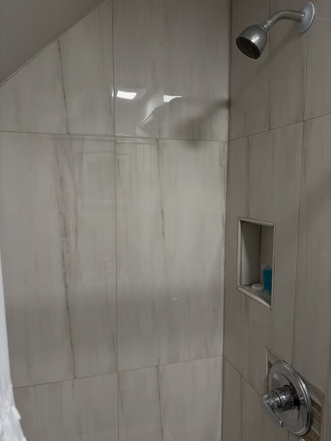 15101 Arden Ave unit UP, Lakewood, OH 44107 - photo 4