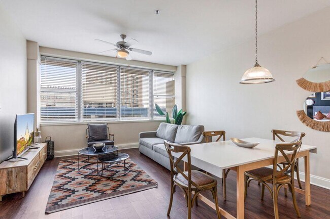 925 Common St unit ID1266926P, New Orleans, LA 70112 - photo 3