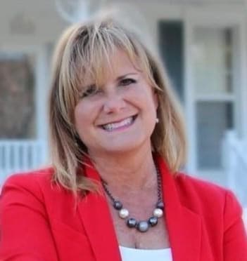 Lisa Adkins