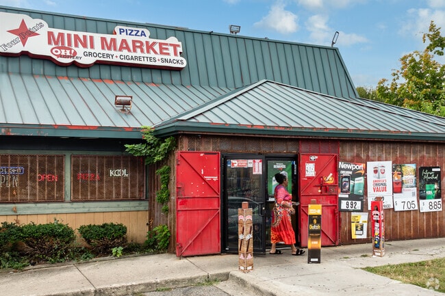 Four Points Mini Market is a local eatery for residents in Residence Park.