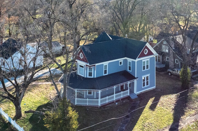 Victorian style homes built in the late 19th century can be found in Troy.