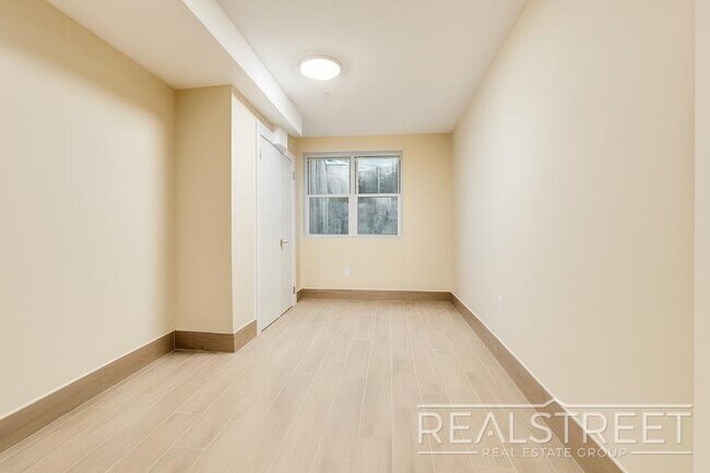 312 Park Ave unit 1, Brooklyn, NY 11205 - photo 6