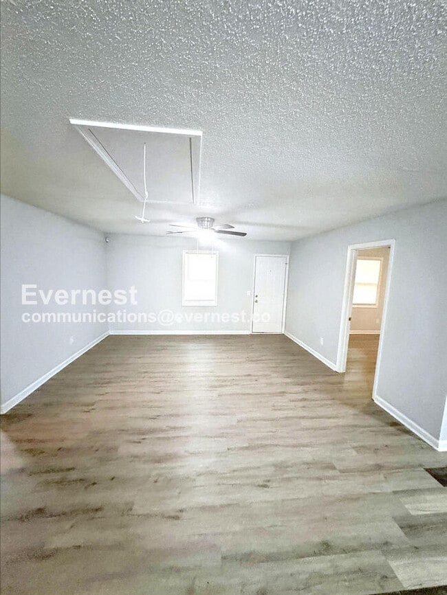 727 W Creek Cir, Monroe, GA 30655 - photo 2