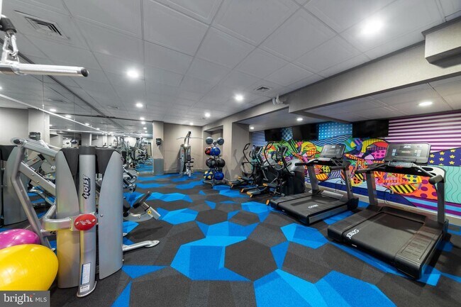 222 W Rittenhouse Square unit 2308, Philadelphia, PA 19103 - photo 5