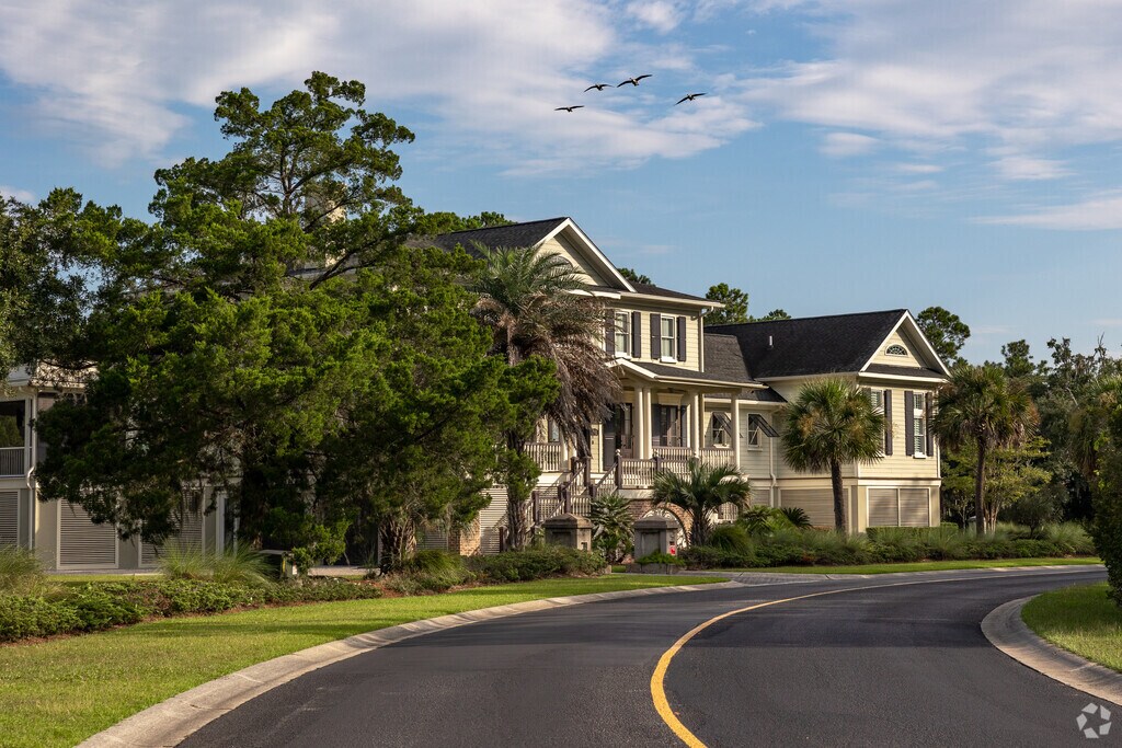 About Ravens Run Schools, Demographics, Things to Do