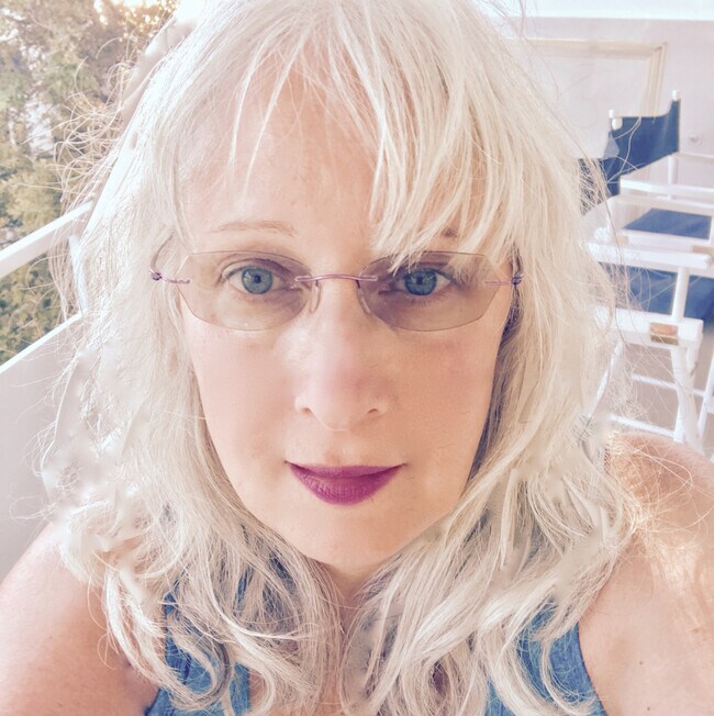 Christine Bond