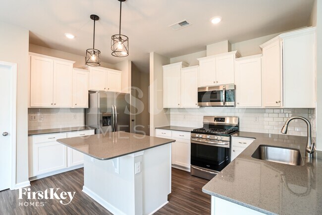 191 Tackle Box Dr, Troutman, NC 28166 - photo 6