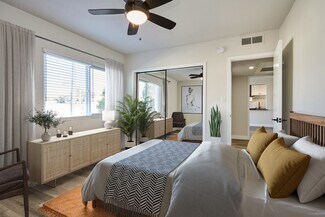1031 N Curson Ave, West Hollywood, CA 90046