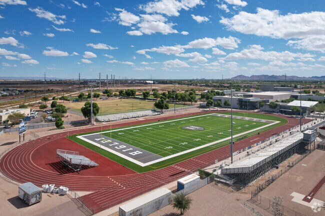 Higley High School (A- on Niche) offers EVIT dual enrollment and industry certificates.