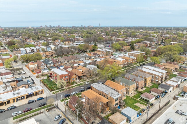 There are many affordable housing options available in Calumet Heights.