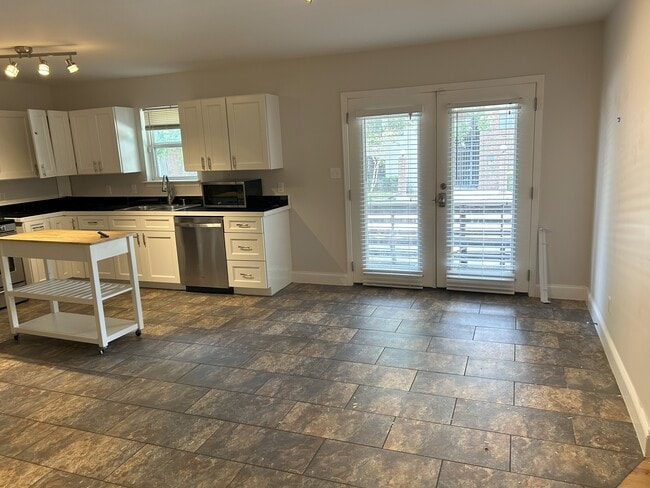 Kitchen nook/deck