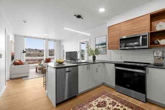 2222 15th Ave W, Seattle, WA 98119