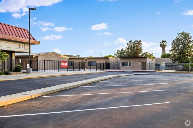 Dena Boer Elementary School in Salida, Ca offers classes across several buidings.