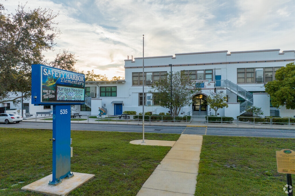 Safety Harbor Elementary School, Rankings & Reviews