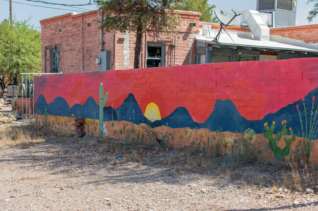 A Southwestern mural in Mountain First Avenue.