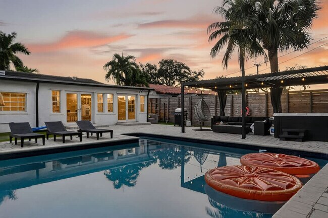 2423 NE 202nd St unit ID1372367P, Miami, FL 33180 - photo 7