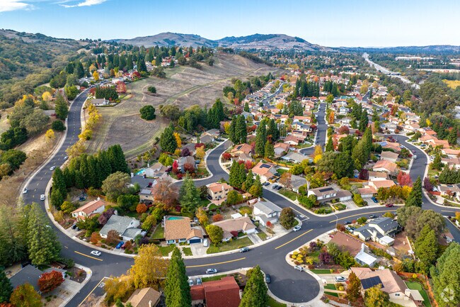 Twin Creeks is a gorgeous community in San Ramon where you never have to settle.