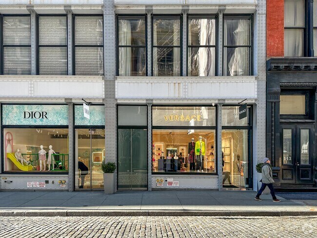 Dior and Versace are just some of the many high end fashion stores in Soho.