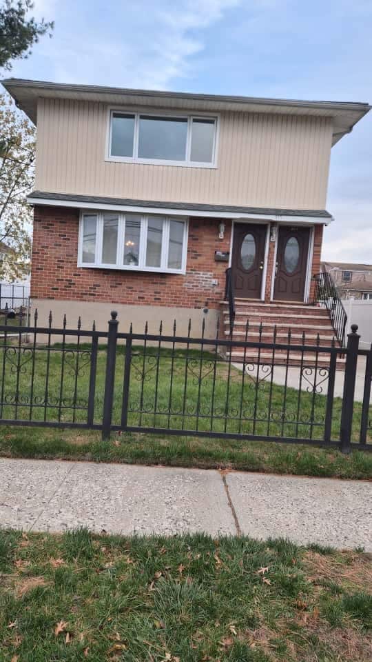 355 Lehrer Ave Unit 2, Elmont, NY 11003