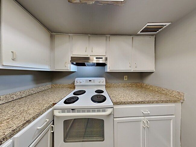 476 Banyon Tree Cir, Maitland, FL 32751 - photo 6